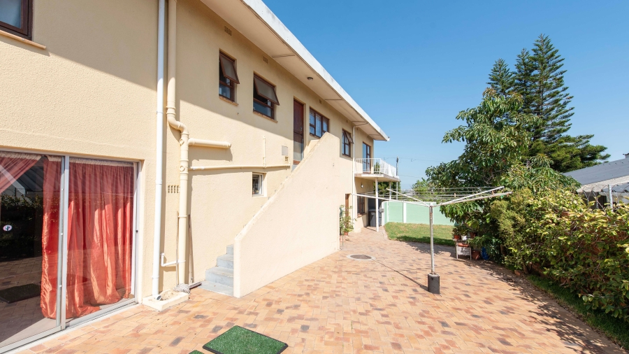 5 Bedroom Property for Sale in Avondale Western Cape